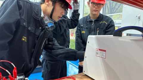 工业设备汽车电子家电维修中电容检测实操指南：数字万用表全流程详解（适配生产线巡检、ECU故障排查、家电维修场景）